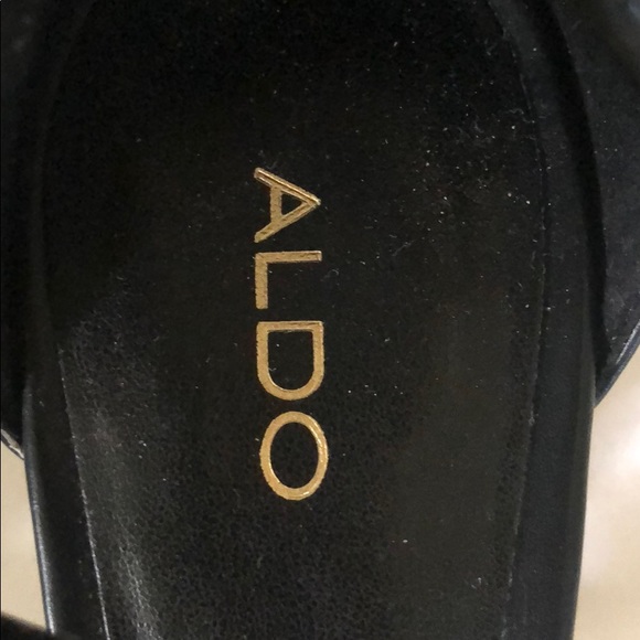 🆕Women’s 7 1/2 Aldo 2” stack heel black w/ zipper - Picture 6 of 8